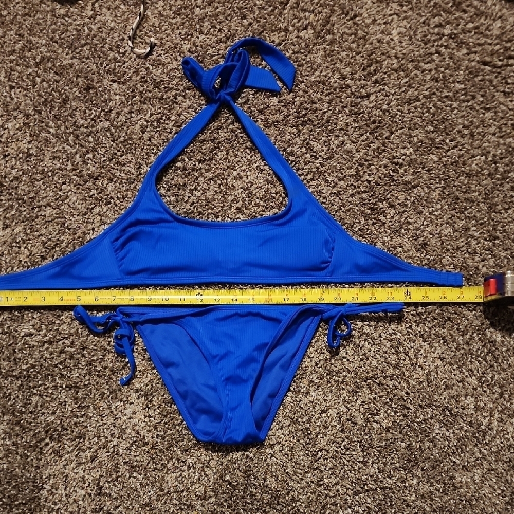 Vibrant Blue Bikini Set - Picture 3 of 4